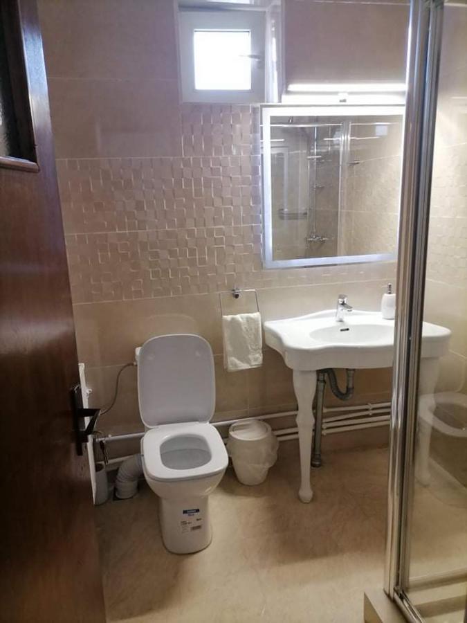 فندق Casa Regala Ear كرايوفا المظهر الخارجي الصورة
